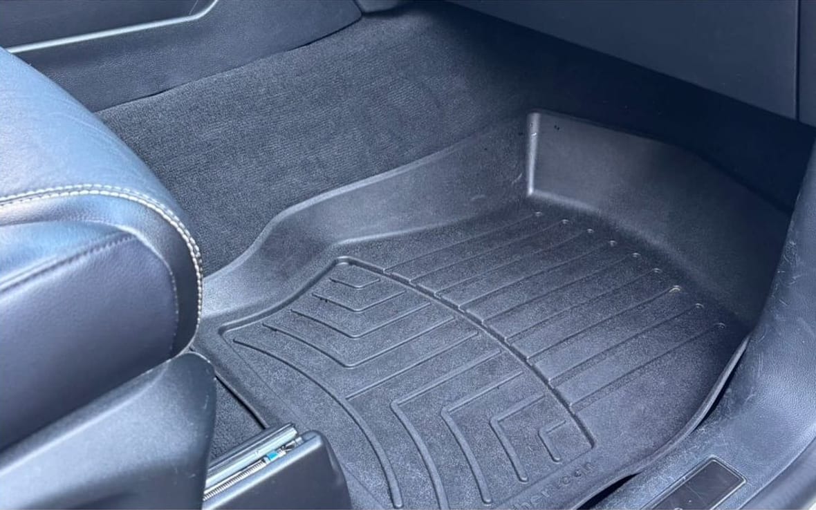 Front floor liner after a Sudz detail